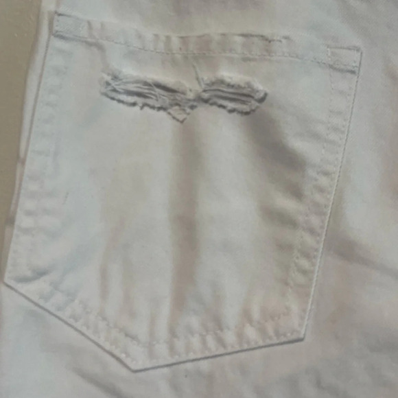 Aeropostale 90’s Baggy Short Distressed White Denim Shorts Size 8 - Picture 8 of 11